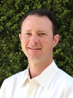 Headshot of Alex Deans