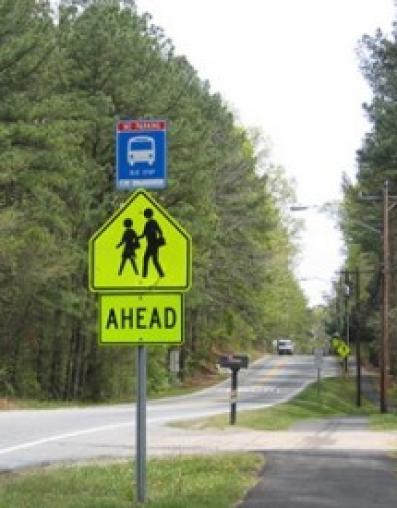 schoolxingahead2.jpg