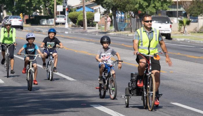 Organized bike ride in Fresno